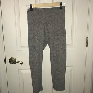 Light grey workout leggings